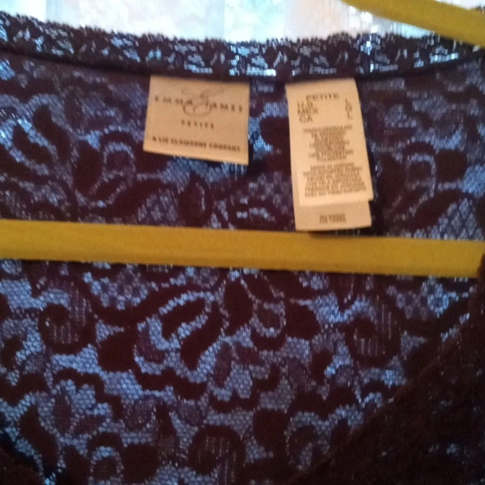 Lacey Top - Picture 2 of 4